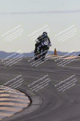 media/Sep-21-2025-Race Pace (Sun) [[98bf33ef95]]/Non Verified/1-Turns 9 and 10 (8am)/